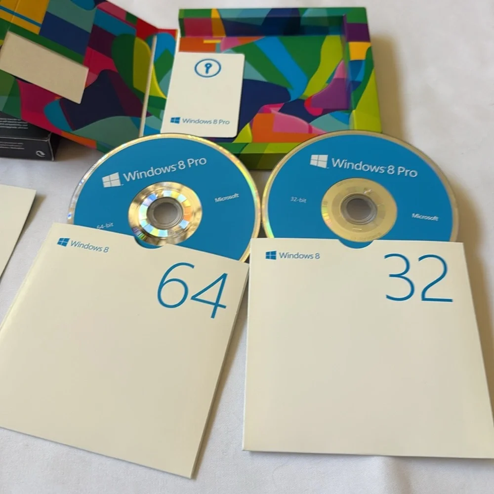 Microsoft Windows 8 Pro Software Package 32 bit & 64 bit English 2012